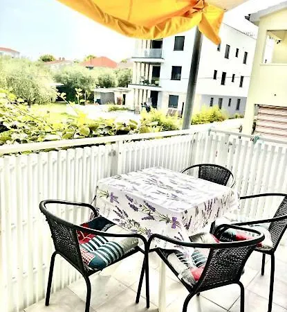 In Mit Terrasse, Klimaanlage, W-lan 131-1 Apartament